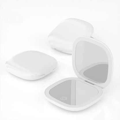 UrbanMate PocketGlow™ – LED makeup mirror for on the go