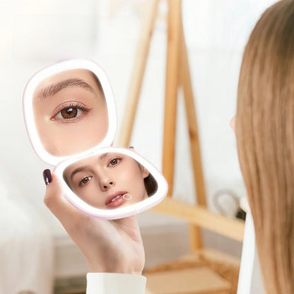 UrbanMate PocketGlow™ – LED makeup mirror for on the go
